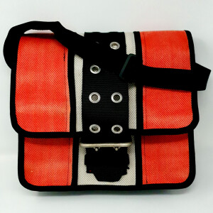 UNIKAT Messenger-Tasche rot/weiß/rot aus...