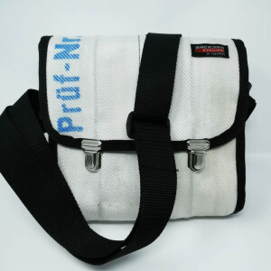 UNIKAT Handtasche weiß aus Feuerwehrschlauch - Upcycling