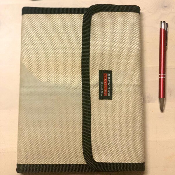 UNIKAT Notizmappe A5 weiß aus Feuerwehrschlauch - Upcycling | BACKDRA