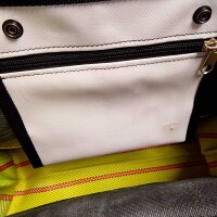UNIKAT Einkaufstasche/Shopping Bag neongelb/rot aus Feuerwehrschlauch - Upcycling | BACKDRA